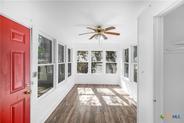 403 W Juan Linn Street, Victoria, TX 77901