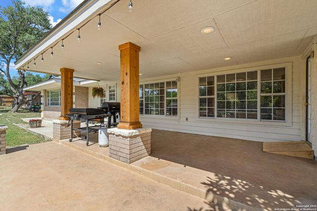 27240 Boerne Glen, Boerne, TX 78006