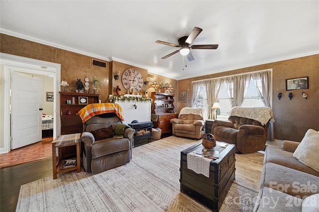 35 Boyden Street, Badin, NC 28009