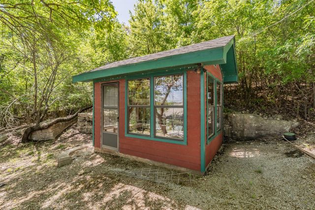 491 Cozy Cove Court, Chico, TX 76431