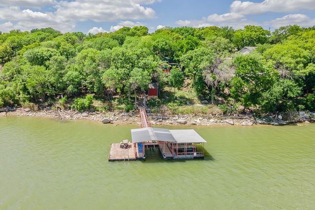 491 Cozy Cove Court, Chico, TX 76431