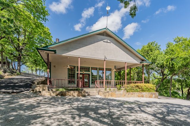 491 Cozy Cove Court, Chico, TX 76431