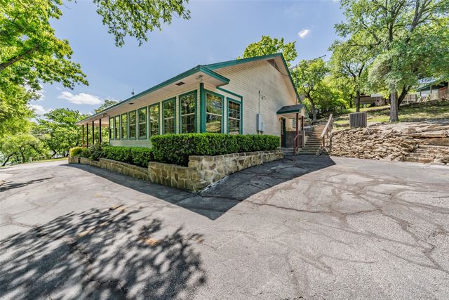 491 Cozy Cove Court, Chico, TX 76431