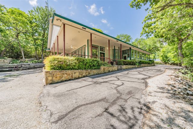 491 Cozy Cove Court, Chico, TX 76431