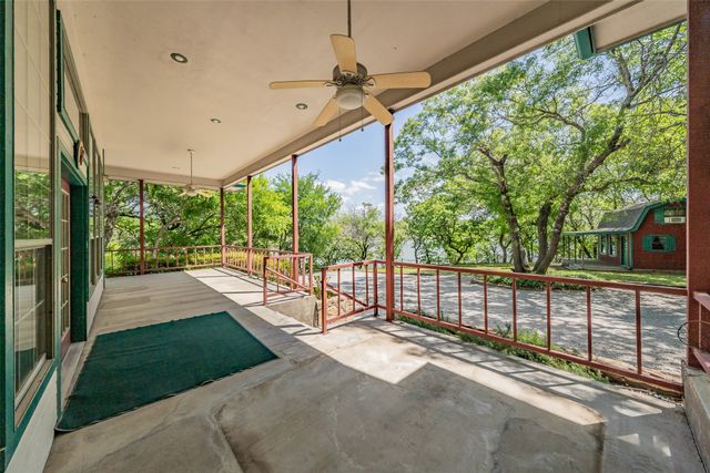 491 Cozy Cove Court, Chico, TX 76431