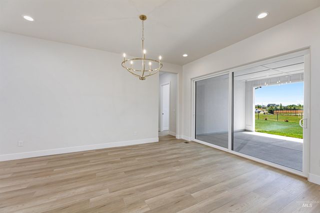 13731 N Spring Creek Way, Boise, ID 83714