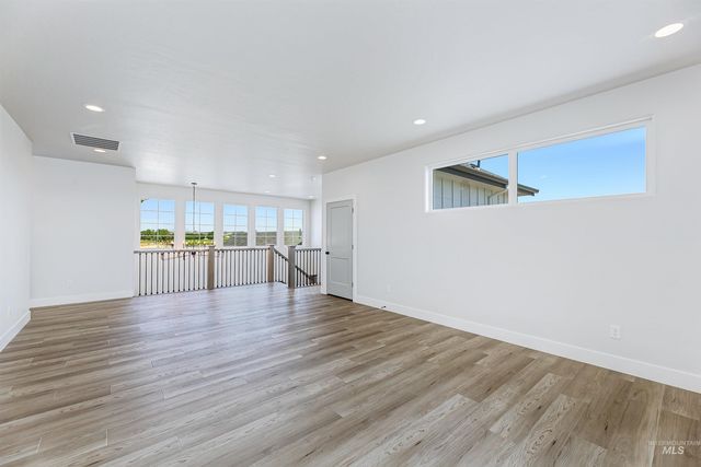 13731 N Spring Creek Way, Boise, ID 83714