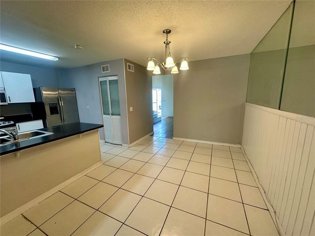 1205 S PARK AVENUE, Winter Garden, FL 34787