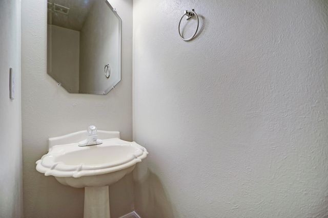 3 S Acacia Park Circle, The Woodlands, TX 77382