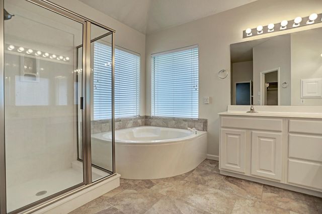 3 S Acacia Park Circle, The Woodlands, TX 77382