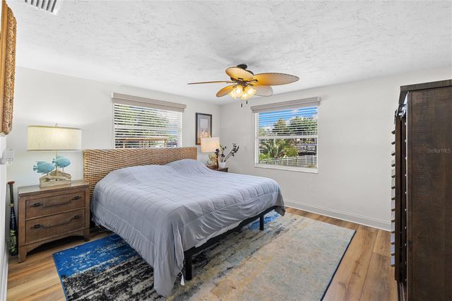 704 69TH AVENUE, Bradenton, FL 34207