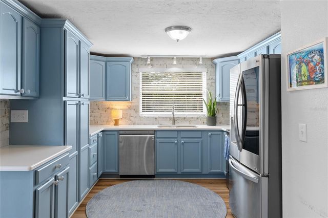 704 69TH AVENUE, Bradenton, FL 34207