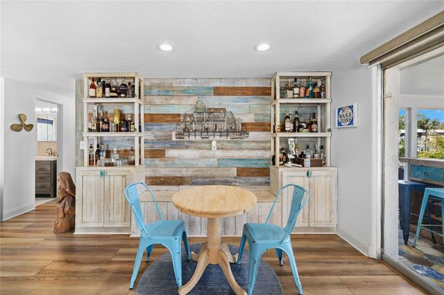 704 69TH AVENUE, Bradenton, FL 34207