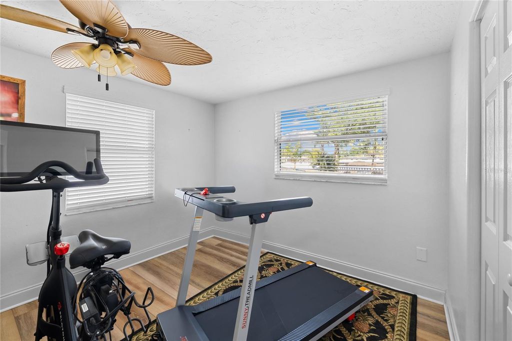 Image 12 of property listing at 704 69TH AVENUE W, Bradenton, FL 34207