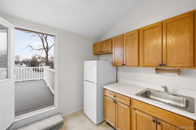 17 Fairview Street A, Huntington, NY 11743