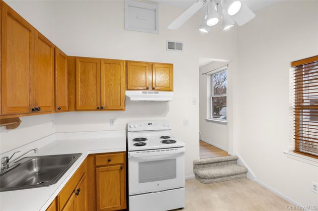 17 Fairview Street A, Huntington, NY 11743