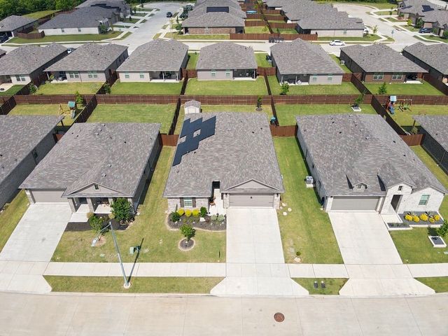 8821 Playmoor Drive, Fort Worth, TX 76131