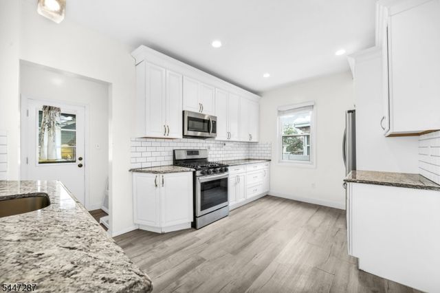 73 Ilford Ave, North Arlington Boro, NJ 07031