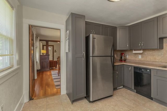 222 Fisk Street, Saint Paul, MN 55104