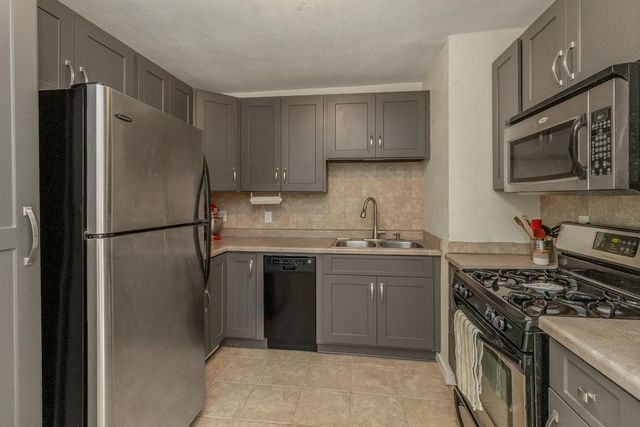 222 Fisk Street, Saint Paul, MN 55104