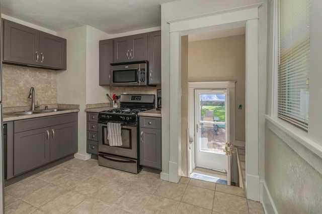 222 Fisk Street, Saint Paul, MN 55104