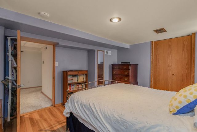 222 Fisk Street, Saint Paul, MN 55104