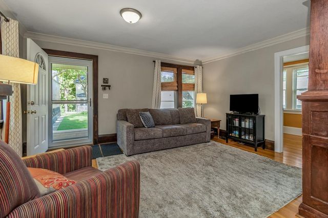 222 Fisk Street, Saint Paul, MN 55104