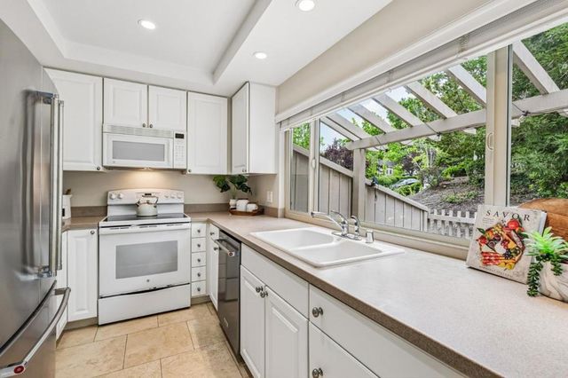 5 Tollridge Court, San Mateo, CA 94402