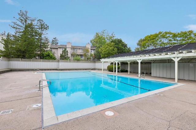 5 Tollridge Court, San Mateo, CA 94402