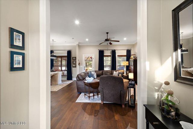 902 Timberton Drive, Pearl, MS 39208