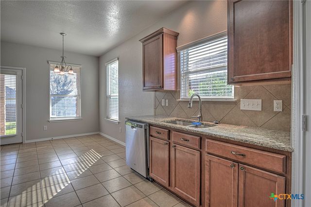 1011 Sugar Brook Drive, Temple, TX 76502