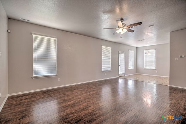 1011 Sugar Brook Drive, Temple, TX 76502