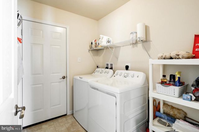 79 PLEASANT RD, Gordonville, PA 17529