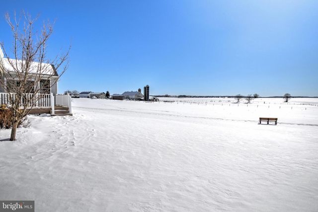 79 PLEASANT RD, Gordonville, PA 17529