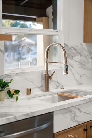 20642 Goshawk Lane, Huntington Beach, CA 92646