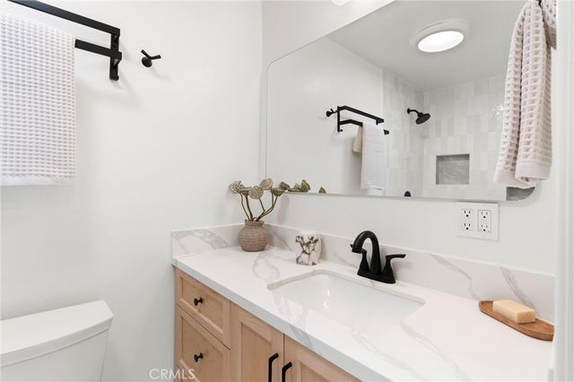 20642 Goshawk Lane, Huntington Beach, CA 92646