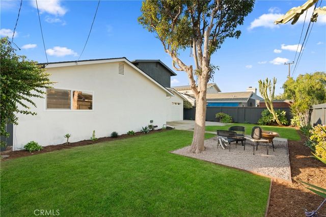 20642 Goshawk Lane, Huntington Beach, CA 92646