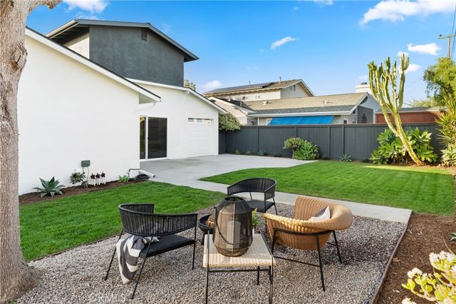 20642 Goshawk Lane, Huntington Beach, CA 92646