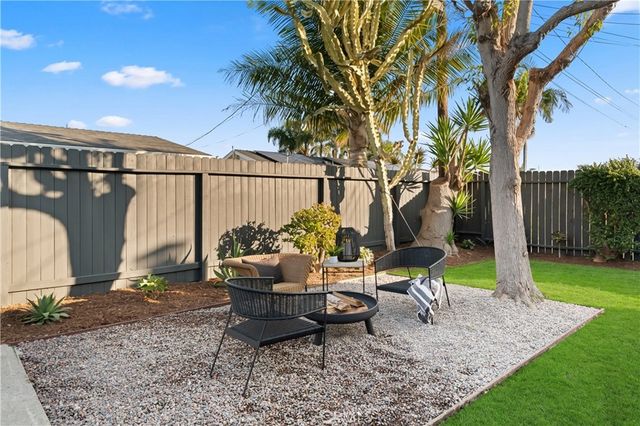 20642 Goshawk Lane, Huntington Beach, CA 92646