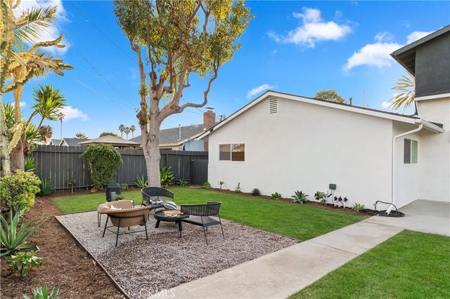 20642 Goshawk Lane, Huntington Beach, CA 92646