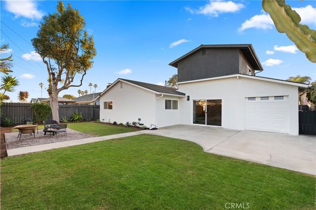 20642 Goshawk Lane, Huntington Beach, CA 92646