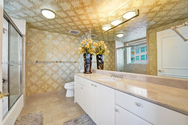 2100 N Ocean Blvd 18B, Fort Lauderdale, FL 33305