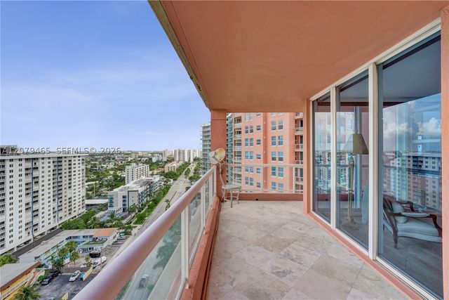 2100 N Ocean Blvd 18B, Fort Lauderdale, FL 33305