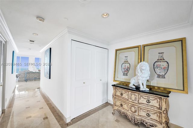 2100 N Ocean Blvd 18B, Fort Lauderdale, FL 33305