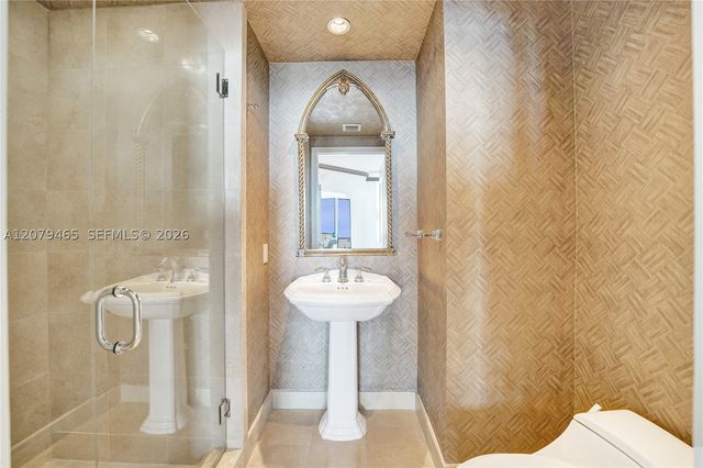 2100 N Ocean Blvd 18B, Fort Lauderdale, FL 33305