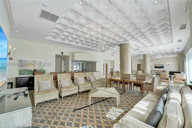 2100 N Ocean Blvd 18B, Fort Lauderdale, FL 33305