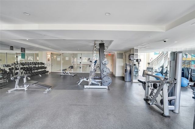 2100 N Ocean Blvd 18B, Fort Lauderdale, FL 33305