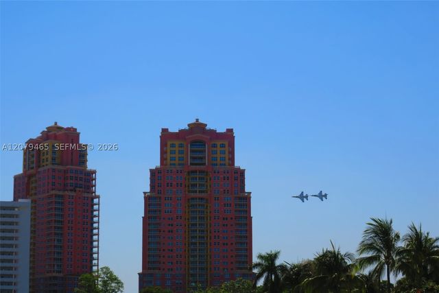 2100 N Ocean Blvd 18B, Fort Lauderdale, FL 33305