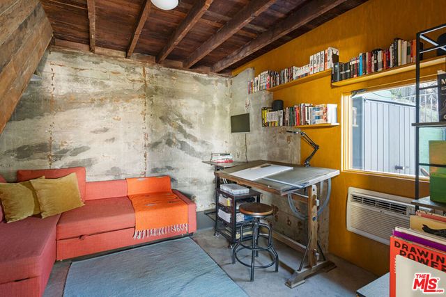 238 Furness Avenue, Los Angeles, CA 90042