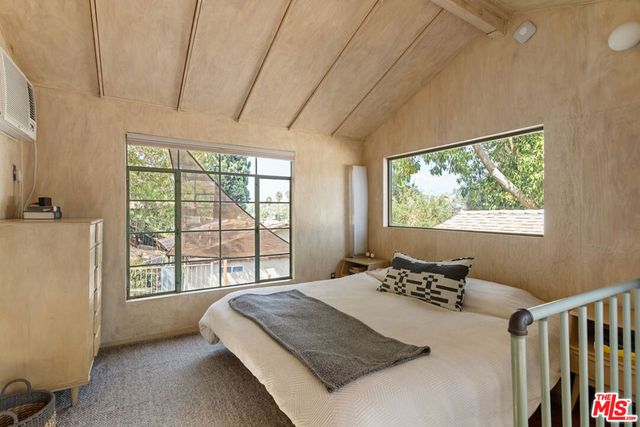 238 Furness Avenue, Los Angeles, CA 90042